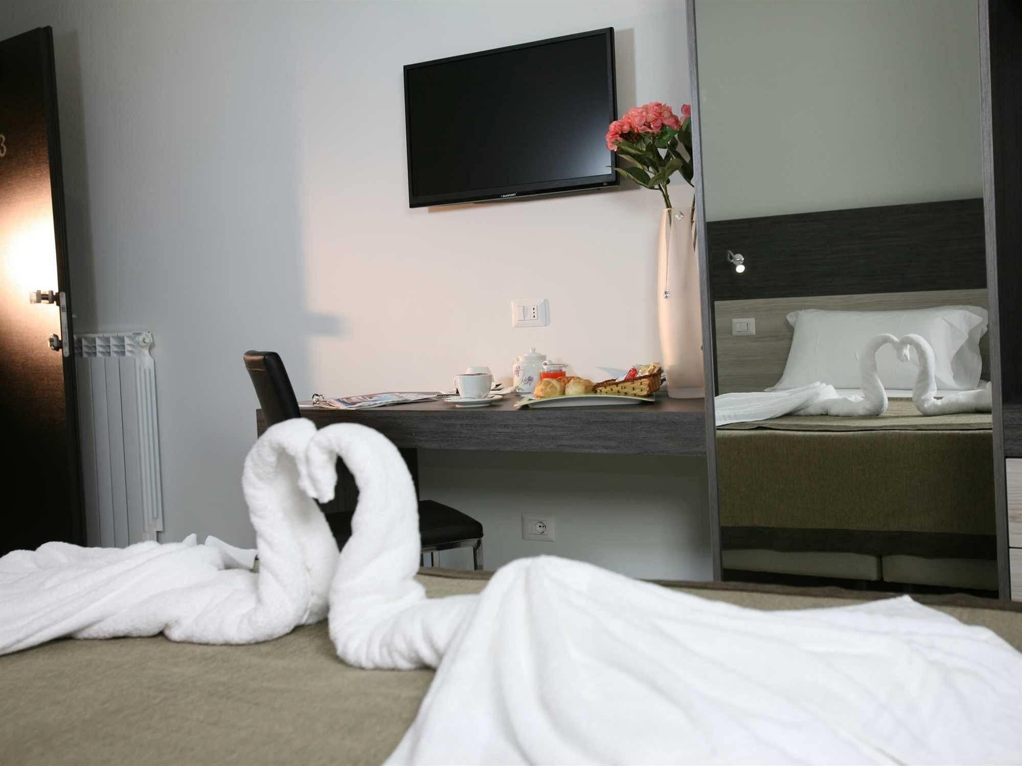 Napoli Suite Екстериор снимка